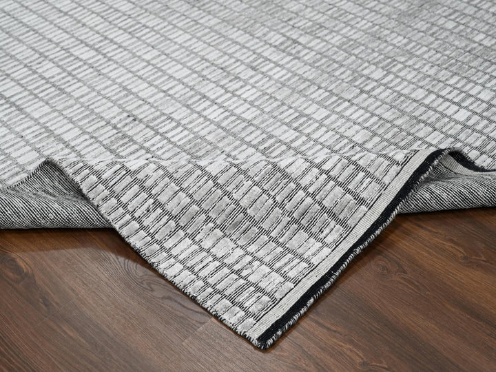 7'10" x 10'0" New Hand Loomed Grey Wool and Plant based Silk Rectangle Oriental Rug - MOA10284297