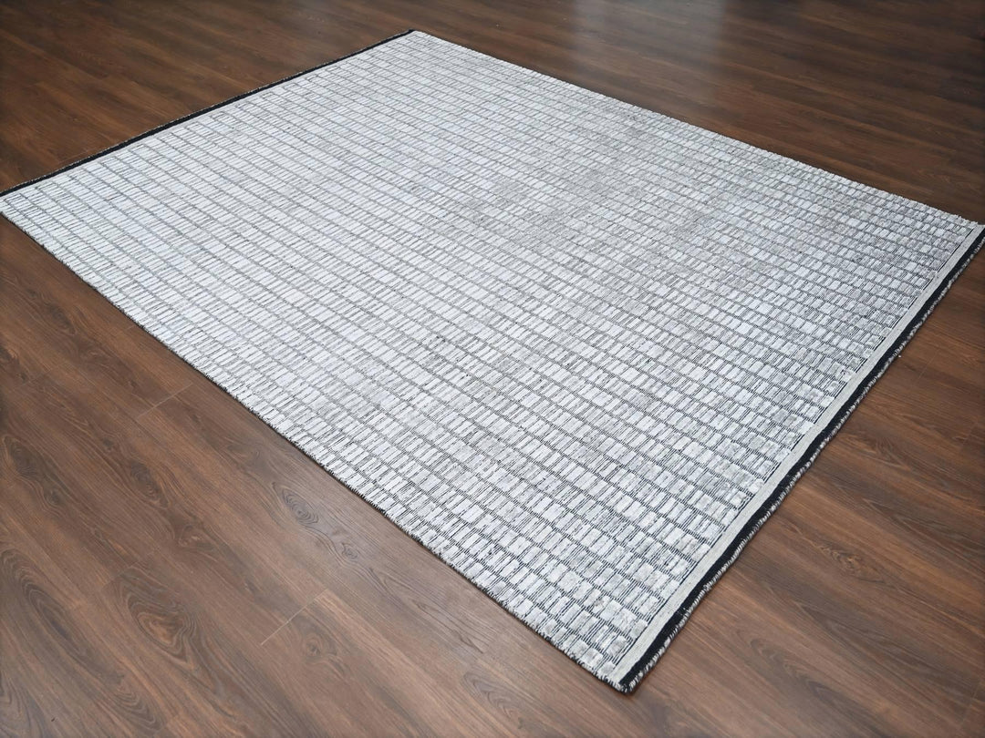 7'10" x 10'0" New Hand Loomed Grey Wool and Plant based Silk Rectangle Oriental Rug - MOA10284298