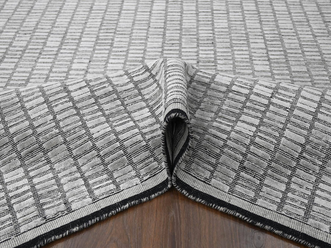 7'10" x 10'0" New Hand Loomed Grey Wool and Plant based Silk Rectangle Oriental Rug - MOA10284307