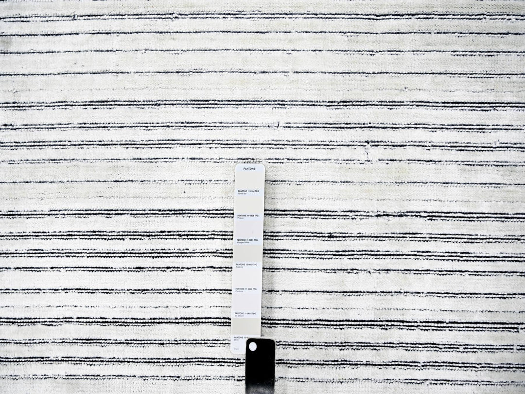 7'10" x 10'0" New Hand Loomed Ivory Wool and Plant based Silk Rectangle Oriental Rug - MOA10284334