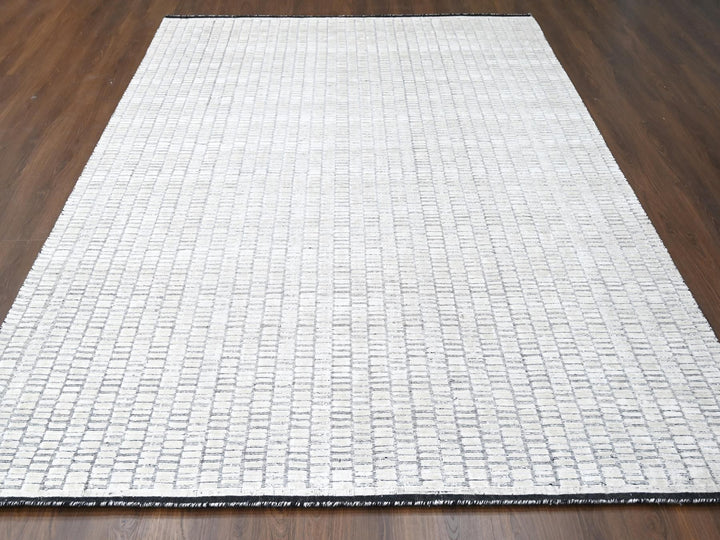 9'0" x 12'1" New Hand Loomed Ivory Wool and Plant based Silk Rectangle Oriental Rug - MOA10284412