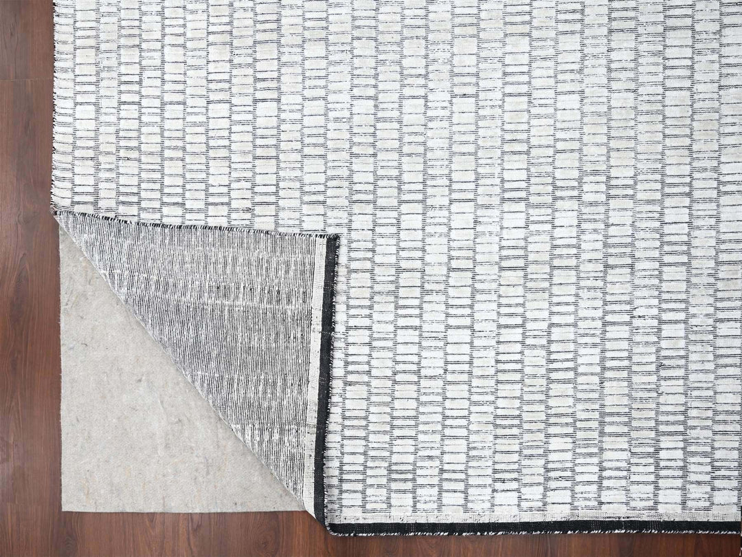 9'0" x 12'1" New Hand Loomed Ivory Wool and Plant based Silk Rectangle Oriental Rug - MOA10284412