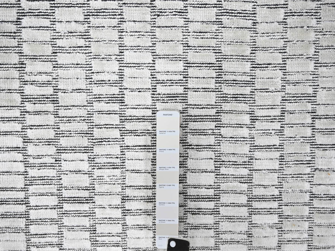 9'0" x 11'9" New Hand Loomed Ivory Wool and Plant based Silk Rectangle Oriental Rug - MOA10284585