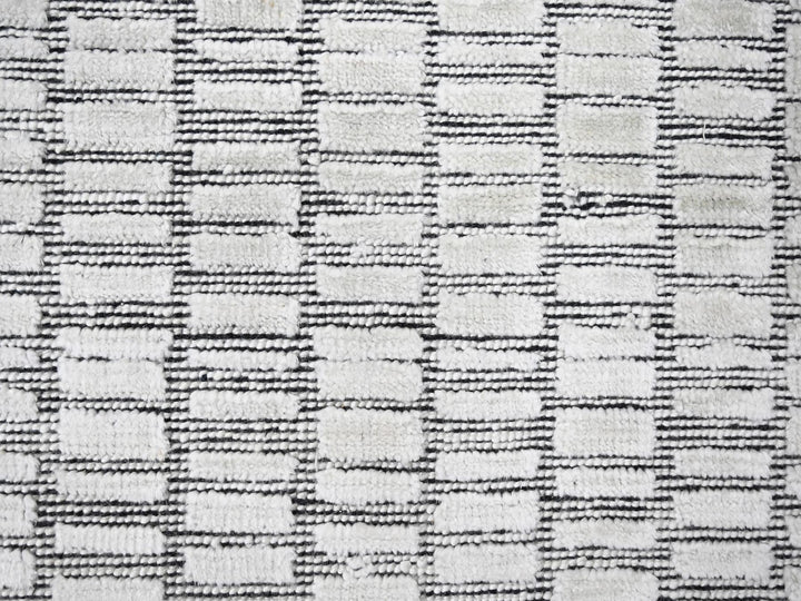 9'0" x 11'9" New Hand Loomed Ivory Wool and Plant based Silk Rectangle Oriental Rug - MOA10284585