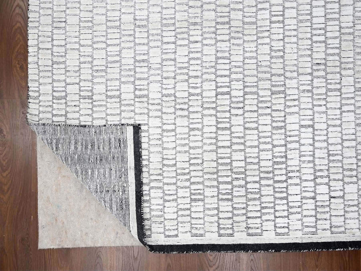 14'2" x 18'0" New Hand Loomed Ivory Wool and Plant based Silk Rectangle Oriental Rug - MOA10284588