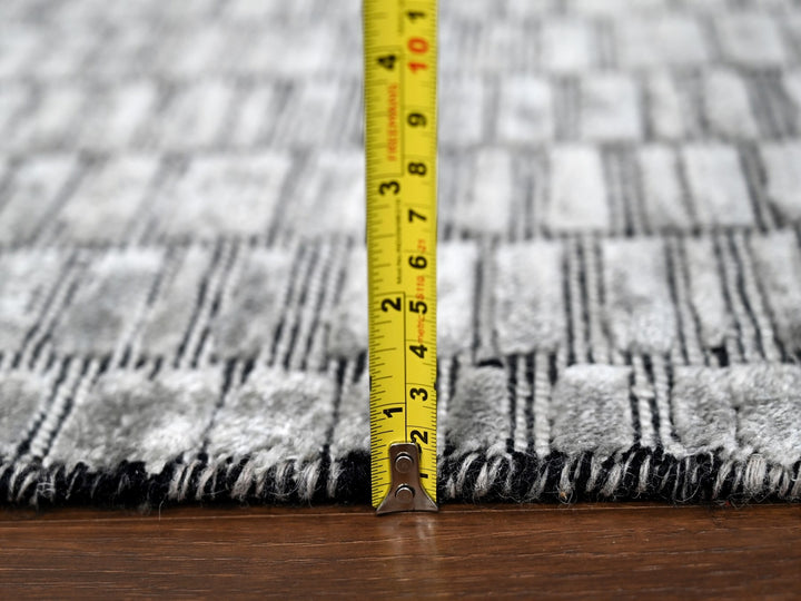 2'0" x 3'0" New Hand Loomed Grey Wool and Plant based Silk Rectangle Oriental Rug - MOA10284617