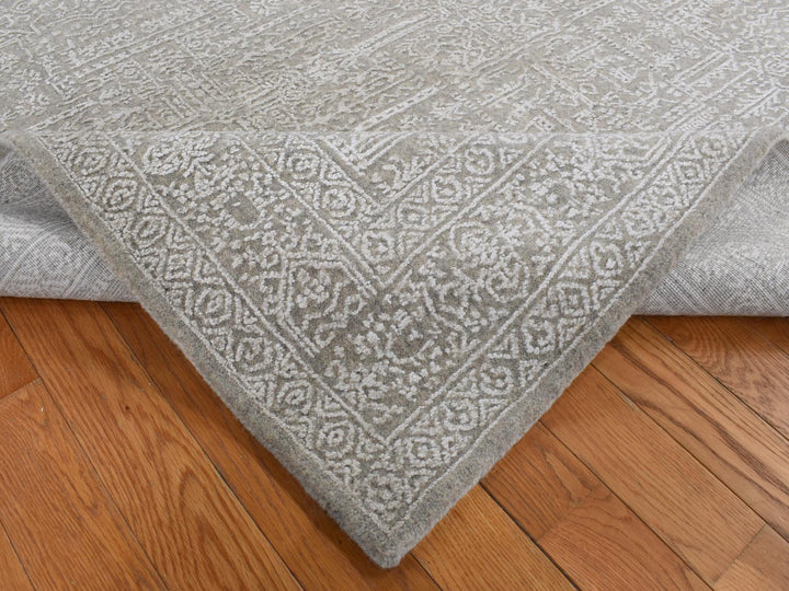 5'9" x 9'0" New Hand Loomed Grey Wool and Plant based Silk Rectangle Oriental Rug - MOA10287003