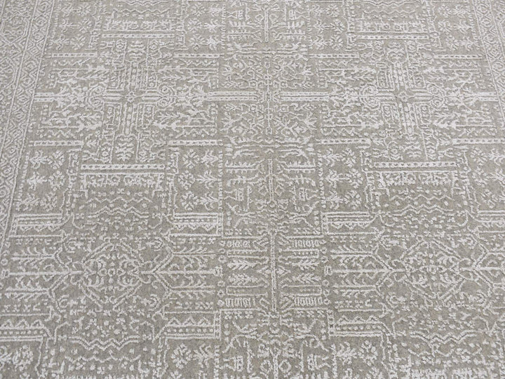 5'9" x 9'0" New Hand Loomed Grey Wool and Plant based Silk Rectangle Oriental Rug - MOA10287003