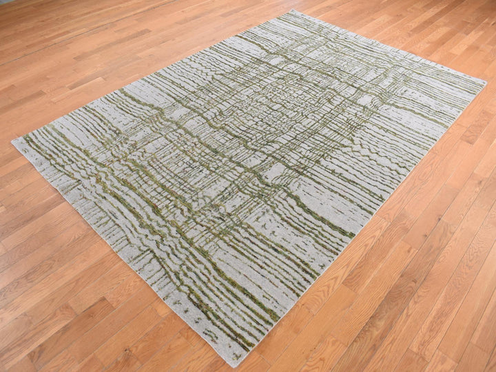 7'10" x 9'9" New Hand Loomed Grey Wool & Silk Rectangle Oriental Rug - MOA10287024