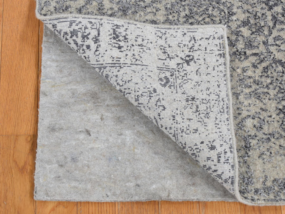 2'5" x 8'2" New Hand Loomed Grey Wool & Silk Runner Oriental Rug - MOA10287228