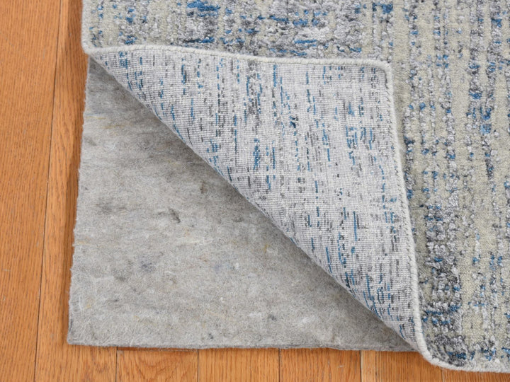 2'6" x 9'9" New Hand Loomed Grey Wool & Silk Runner Oriental Rug - MOA10287268