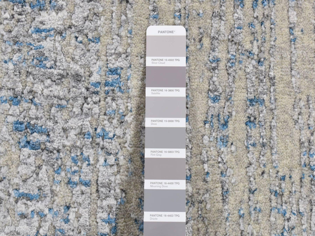 2'6" x 9'9" New Hand Loomed Grey Wool & Silk Runner Oriental Rug - MOA10287268