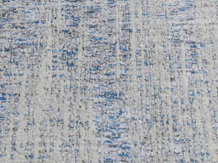 2'6" x 9'9" New Hand Loomed Grey Wool & Silk Runner Oriental Rug - MOA10287268