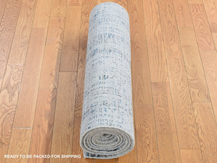 2'6" x 9'9" New Hand Loomed Grey Wool & Silk Runner Oriental Rug - MOA10287268