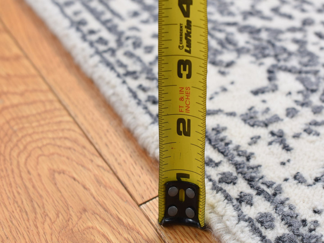 2'5" x 7'9" New Hand Loomed Grey Wool & Art Silk Runner Oriental Rug - MOA10287295