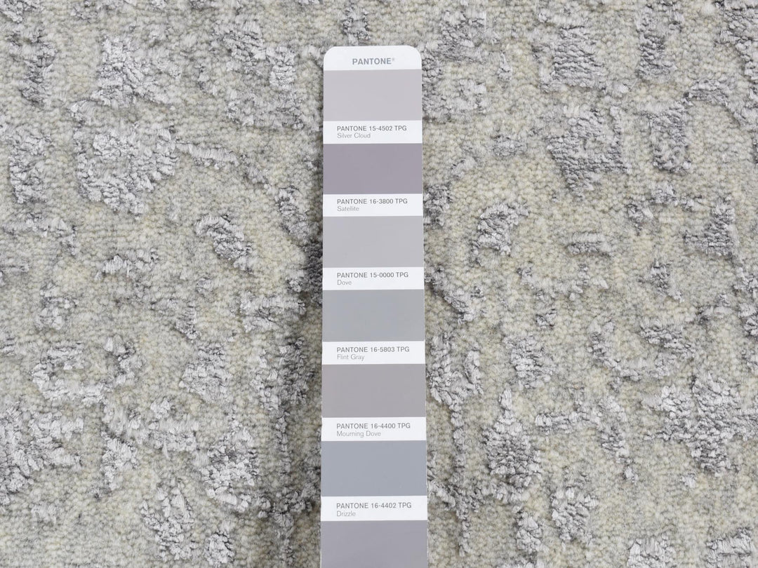 2'5" x 6'0" New Hand Loomed Grey Wool & Silk Runner Oriental Rug - MOA10287324