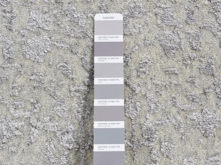 2'5" x 6'0" New Hand Loomed Grey Wool & Silk Runner Oriental Rug - MOA10287324