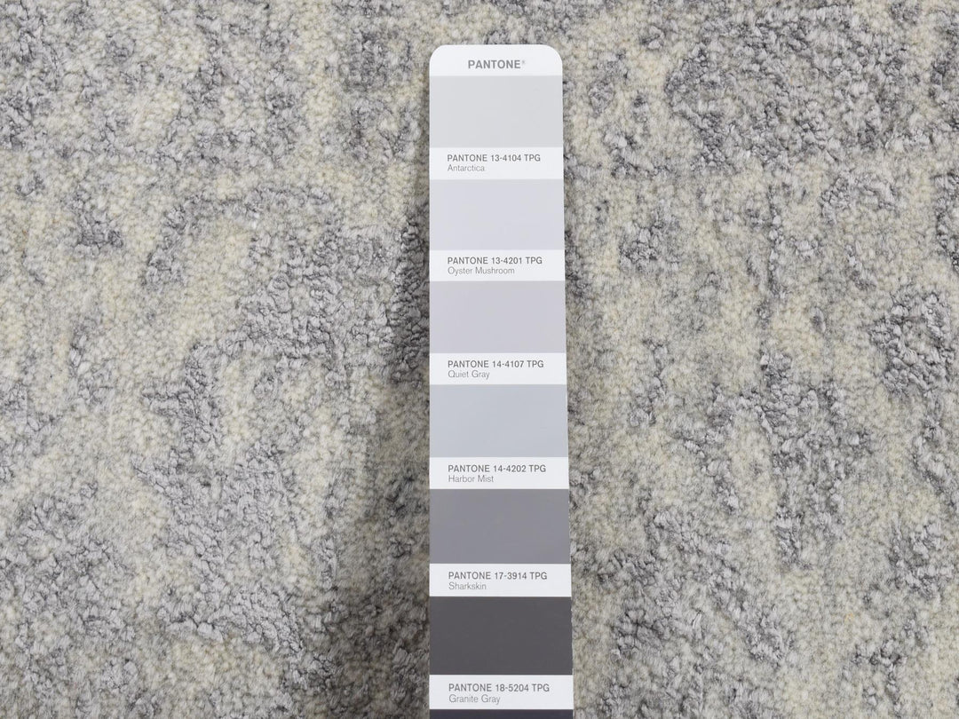 7'9" x 7'9" New Hand Loomed Grey Wool & Silk Round Oriental Rug - MOA10287359