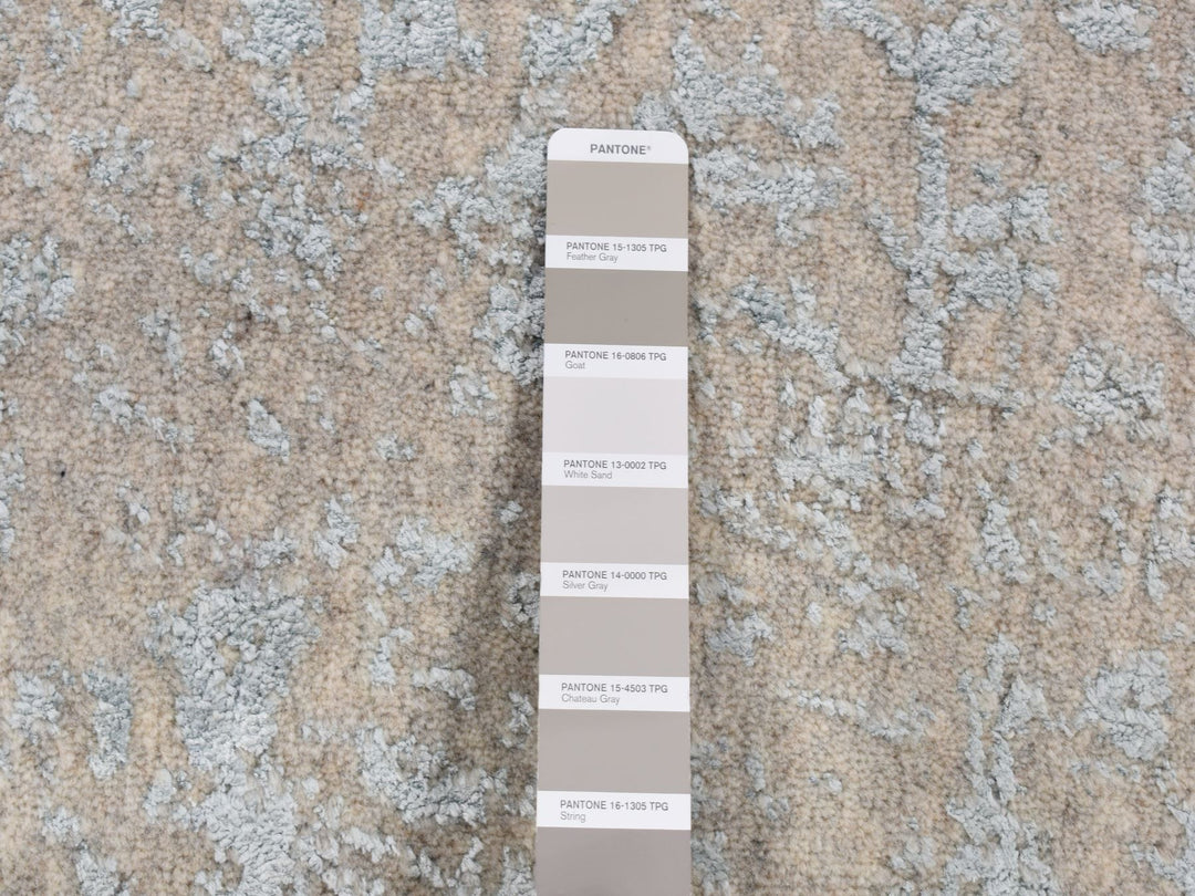 8'0" x 8'0" New Hand Loomed Grey Wool & Silk Round Oriental Rug - MOA10287368