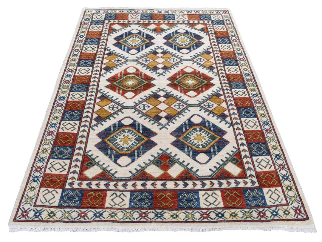 4'10" x 7'0" New Hand Knotted Ivory Wool Rectangle Oriental Rug - MOA10287764