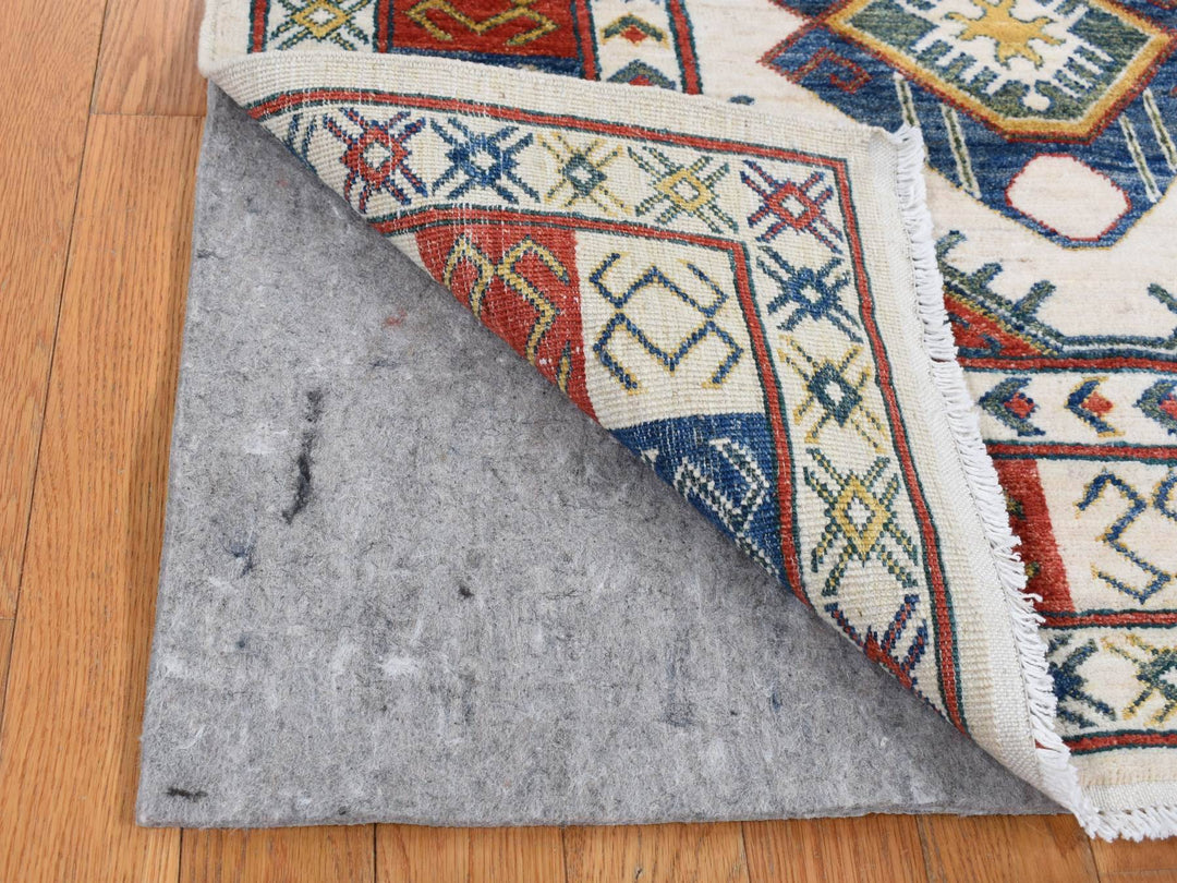 4'10" x 7'0" New Hand Knotted Ivory Wool Rectangle Oriental Rug - MOA10287764