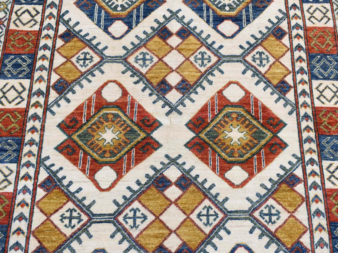 4'10" x 7'0" New Hand Knotted Ivory Wool Rectangle Oriental Rug - MOA10287764