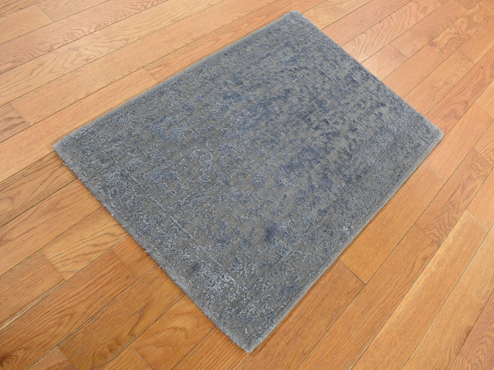 2'0" x 2'10" New Hand Loomed Grey Wool & Silk Rectangle Oriental Rug - MOA10287804