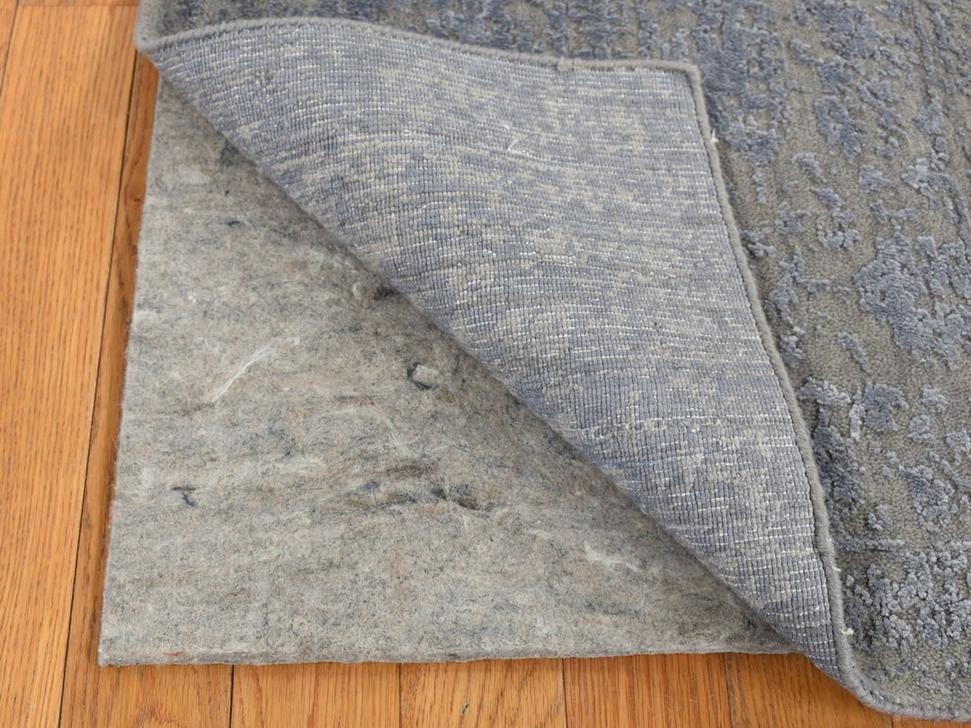 2'0" x 2'10" New Hand Loomed Grey Wool & Silk Rectangle Oriental Rug - MOA10287804