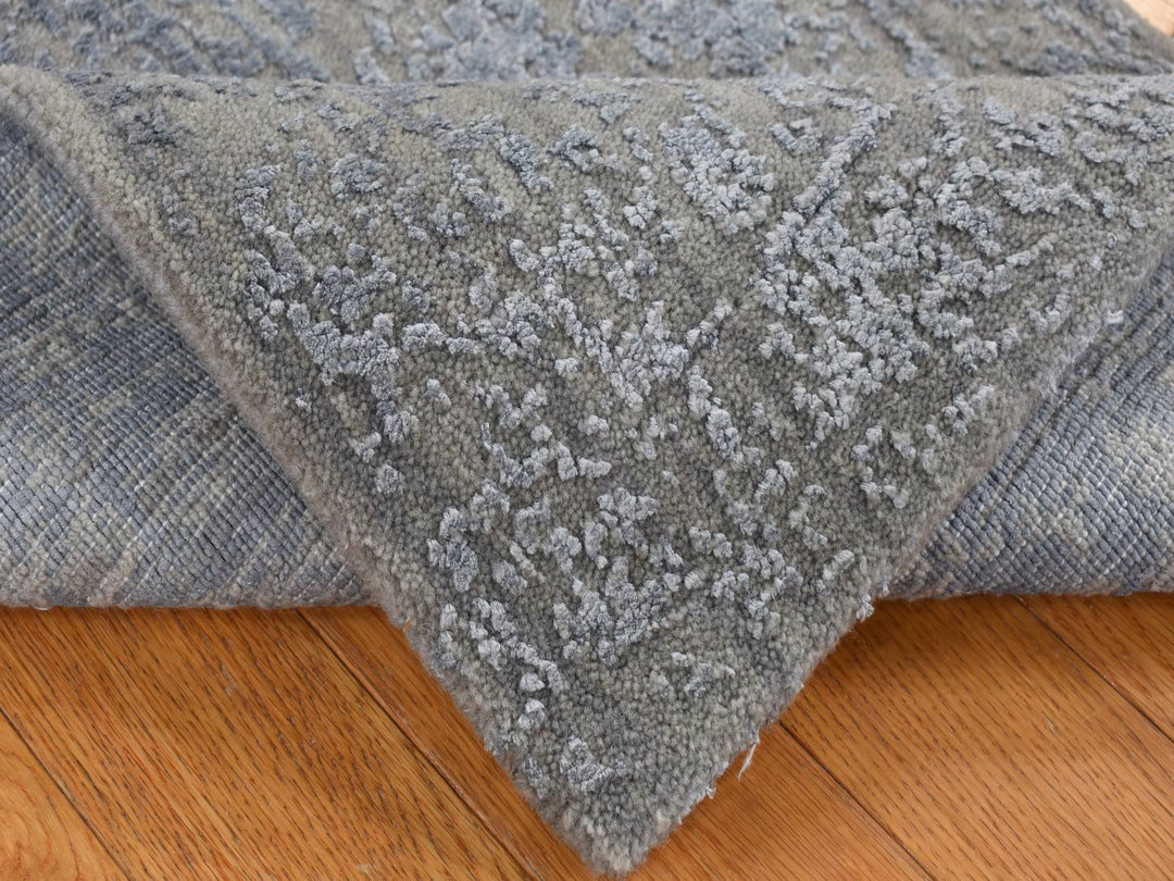 2'0" x 2'10" New Hand Loomed Grey Wool & Silk Rectangle Oriental Rug - MOA10287804