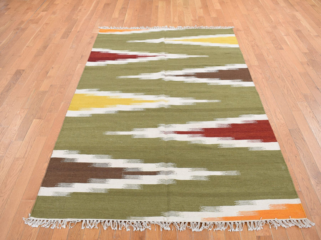 5'1" x 8'1" New Hand Woven Green Wool Rectangle Oriental Rug - MOA10287931