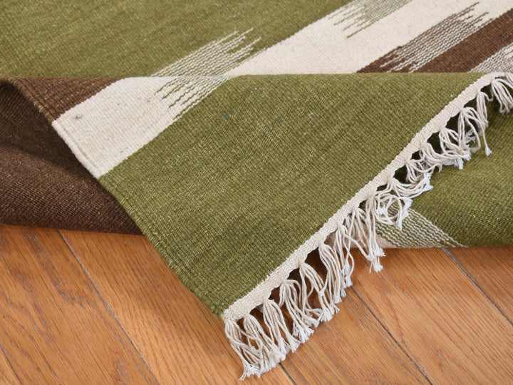 5'1" x 8'1" New Hand Woven Green Wool Rectangle Oriental Rug - MOA10287931