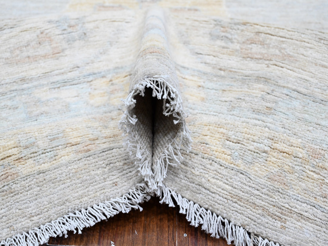 13'7" x 16'11" New Hand Knotted Grey Wool Rectangle Oriental Rug - MOA10289146