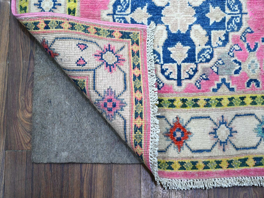 2'6" x 15'6" New Hand Knotted Pink Wool Runner Oriental Rug - MOA10289622