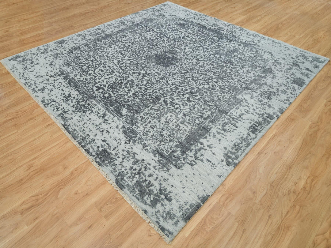 9'10" x 10'1" New Hand Knotted Grey Wool & Silk Square Oriental Rug - MOA10290134