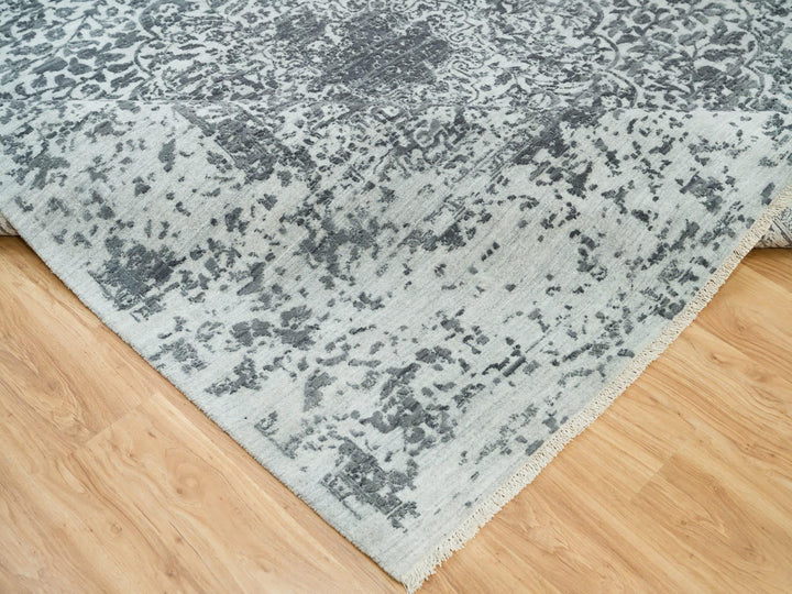 9'10" x 10'1" New Hand Knotted Grey Wool & Silk Square Oriental Rug - MOA10290134