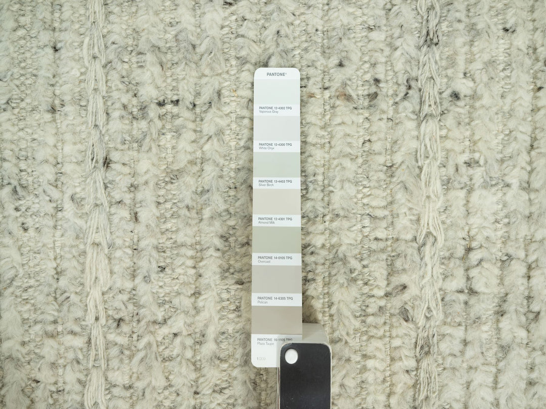 10'1" x 10'1" New Hand Woven Grey Wool Round Oriental Rug - MOA10290449