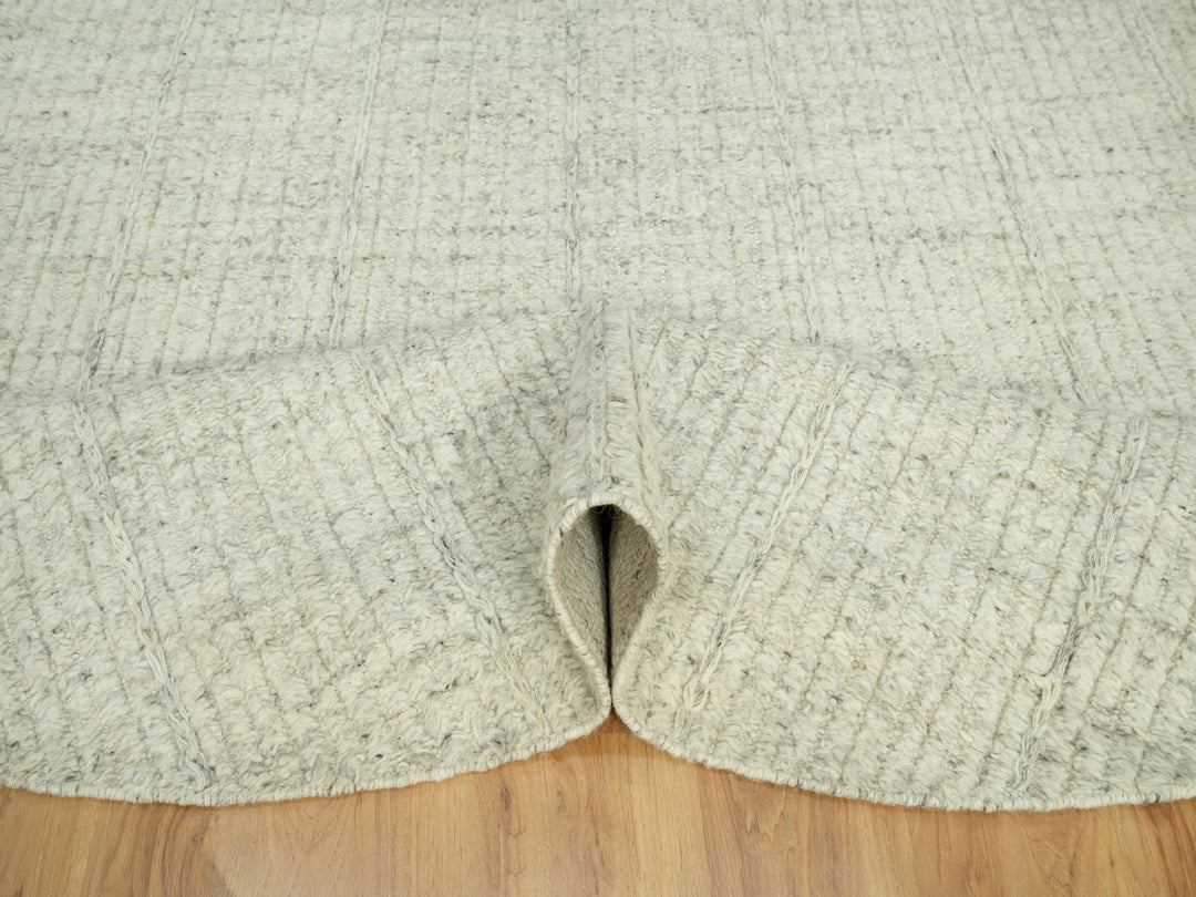 8'1" x 8'1" New Hand Woven Grey Wool Round Oriental Rug - MOA10290456