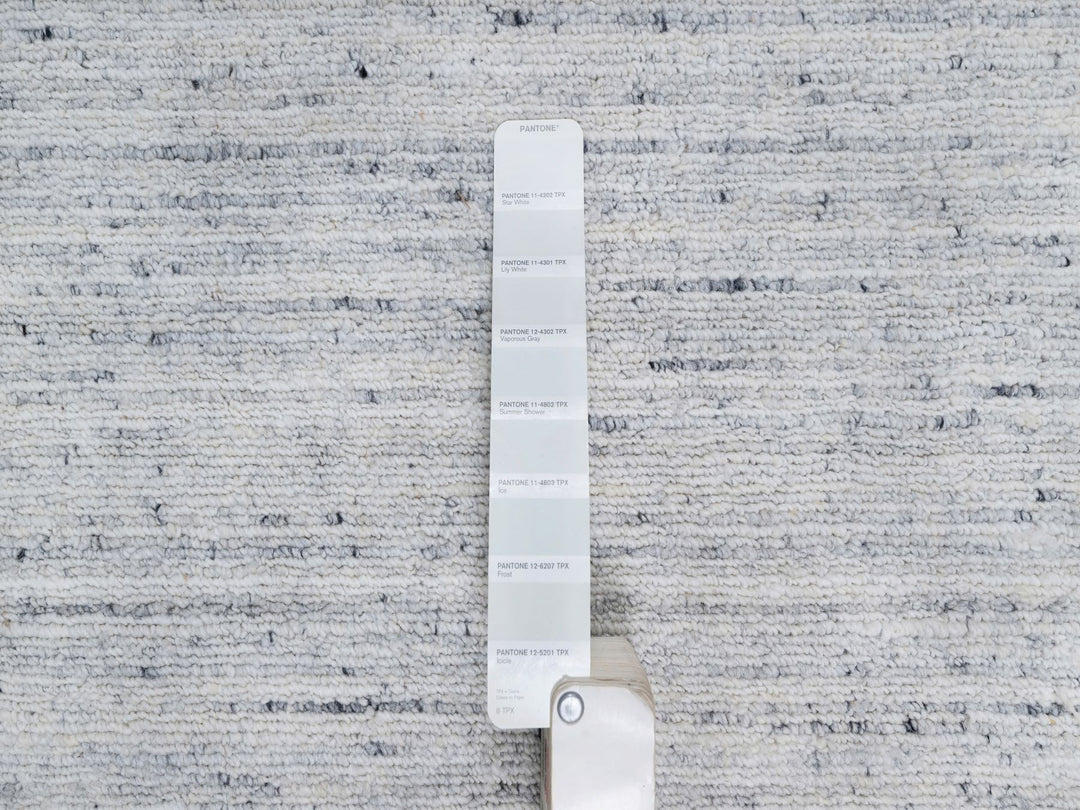 2'0" x 3'0" New Hand Loomed Grey Wool Rectangle Oriental Rug - MOA10290786