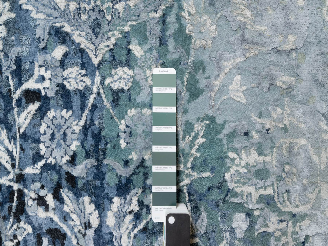 12'0" x 12'0" New Hand Knotted Grey Wool & Silk Round Oriental Rug - MOA10290808