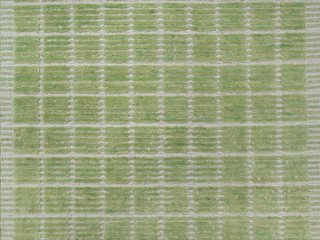 2'2" x 3'1" New Hand Loomed Green Wool Rectangle Oriental Rug - MOA10291064