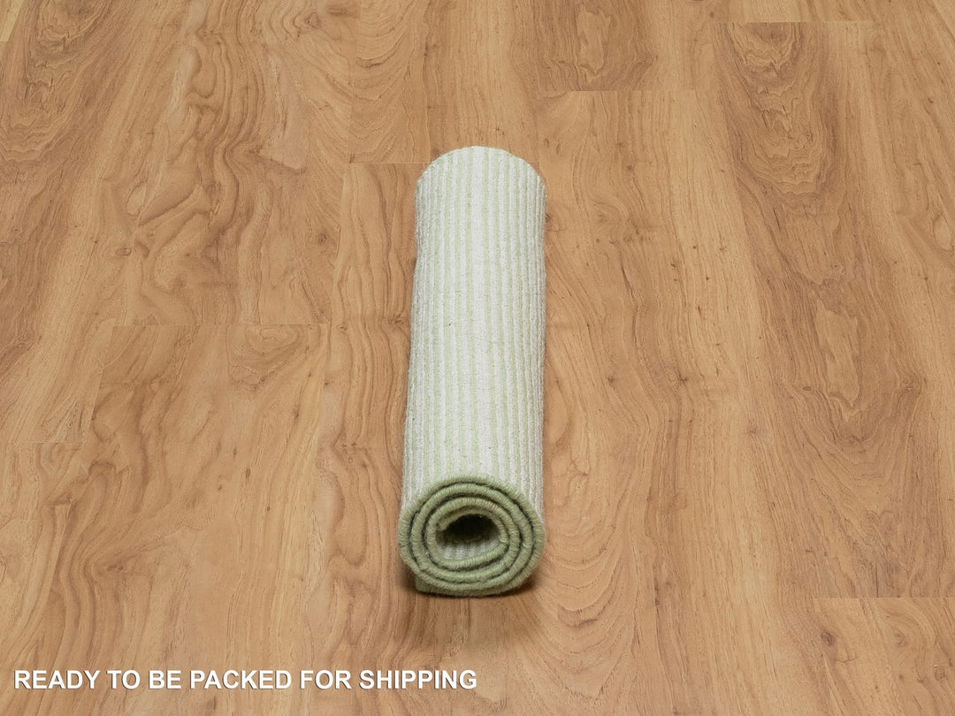 2'2" x 3'1" New Hand Loomed Green Wool Rectangle Oriental Rug - MOA10291064