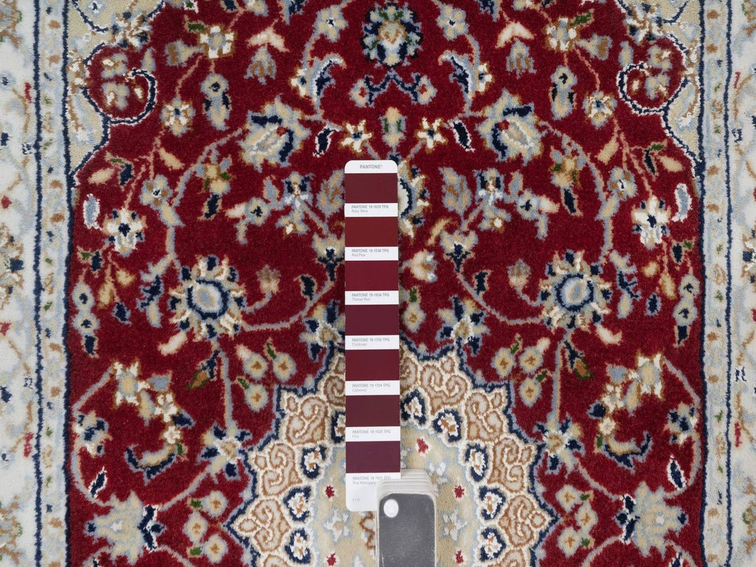 2'6" x 4'1" New Hand Knotted Ivory Wool & Silk Rectangle Oriental Rug - MOA10291572