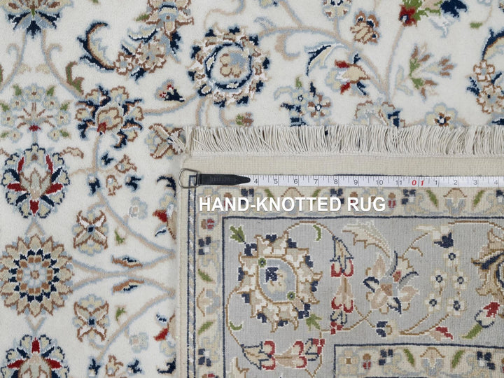 4'9" x 6'10" New Hand Knotted Ivory Wool & Silk Rectangle Oriental Rug - MOA10291582