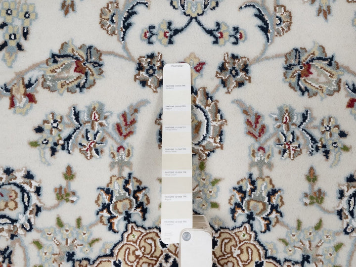 4'8" x 6'10" New Hand Knotted Ivory Wool & Silk Rectangle Oriental Rug - MOA10291583