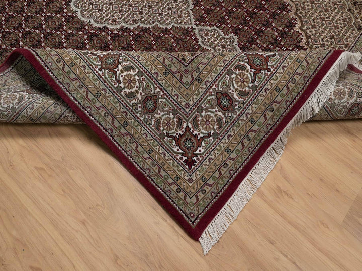 7'8" x 9'10" New Hand Knotted Red Wool Rectangle Oriental Rug - MOA10291594