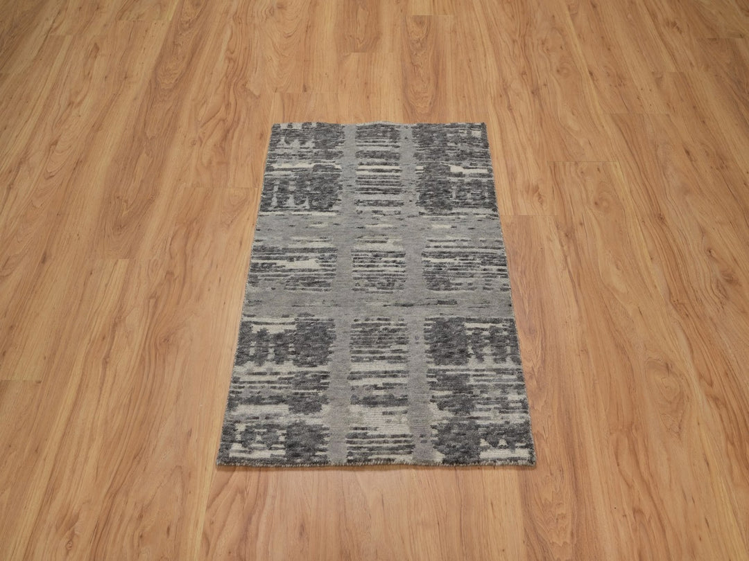 2'0" x 3'1" New Hand Knotted Grey Wool Rectangle Oriental Rug - MOA10291811