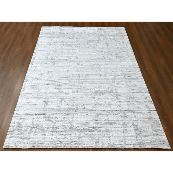 7'11" x 10'0" New Hand Loomed Ivory Wool & Silk Rectangle Oriental Rug - MOA10210270