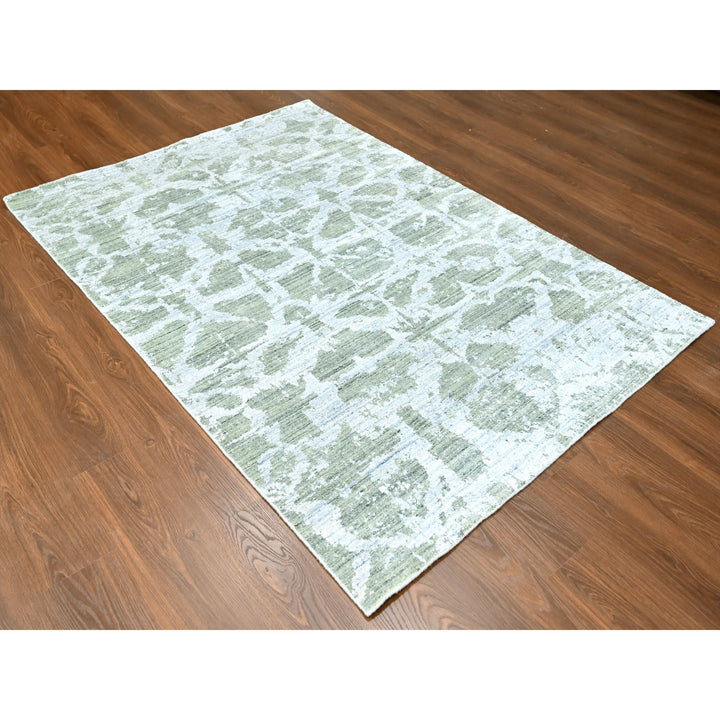 5'5" x 7'5" New Hand Loomed Green Wool & Silk Rectangle Oriental Rug - MOA10210283