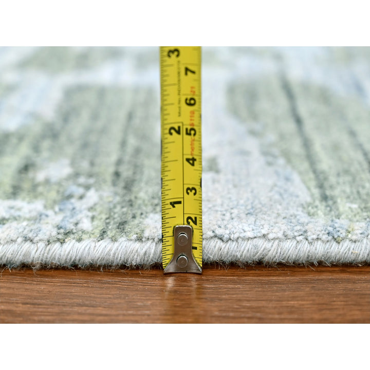 5'5" x 7'5" New Hand Loomed Green Wool & Silk Rectangle Oriental Rug - MOA10210283