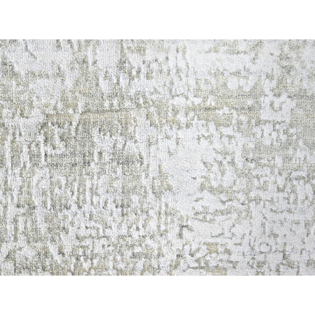 4'1" x 5'10" New Hand Loomed Grey Wool & Silk Rectangle Oriental Rug - MOA10210284